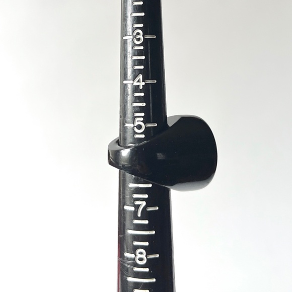 Vintage Size 5.75 Lucite Ring Chunky Flat Top Dome Black w Rhinestone Statement - Picture 13 of 14